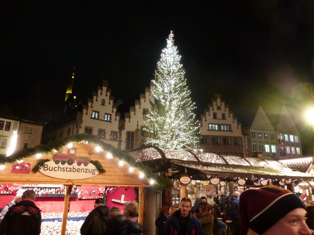 Frankfurter Weihnachtsmarkt Römerplatz